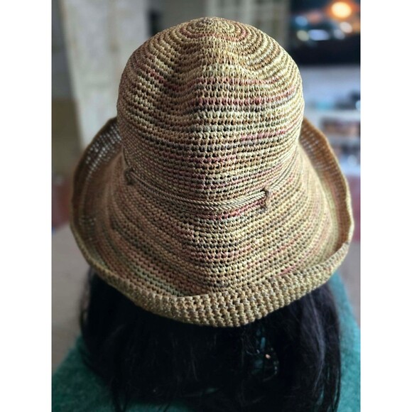 Helen Kaminski 100% Raffia hat
